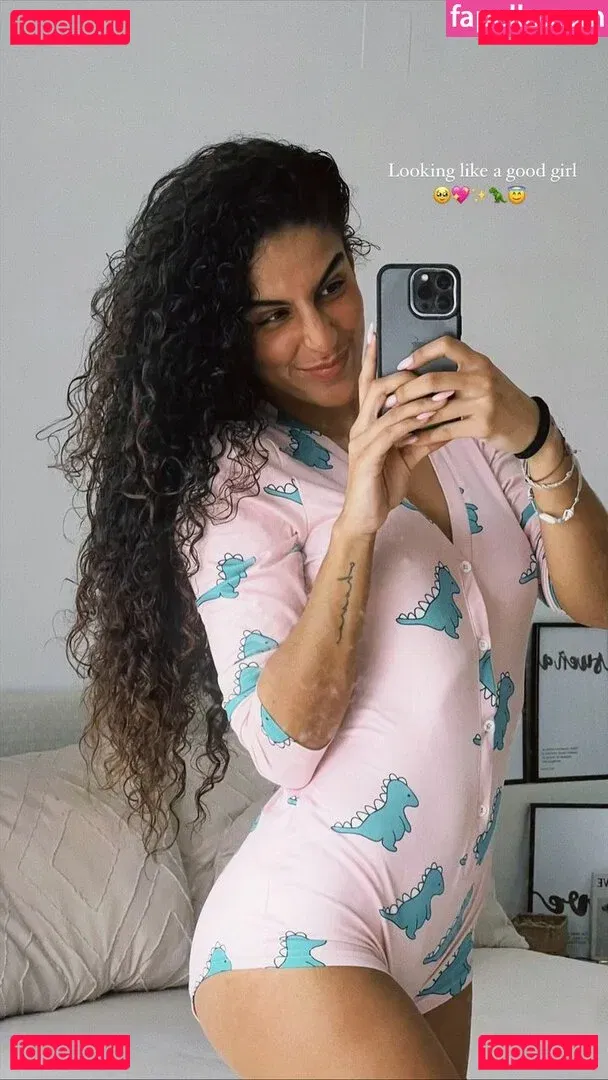 Zoe Bayona Onlyfans Photo Gallery 