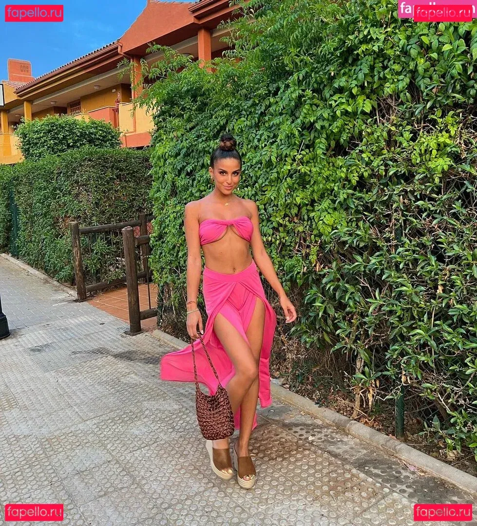 Zoe Bayona Onlyfans Photo Gallery 