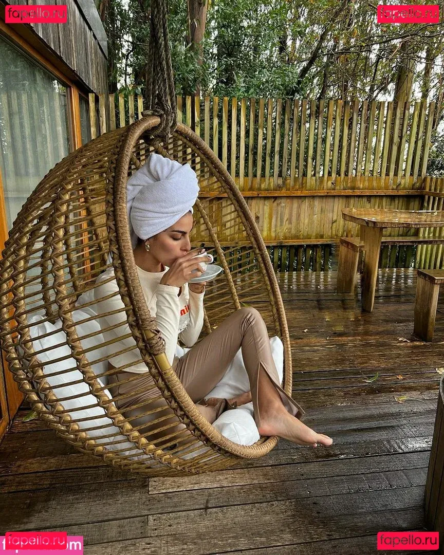 Zoe Bayona Onlyfans Photo Gallery 