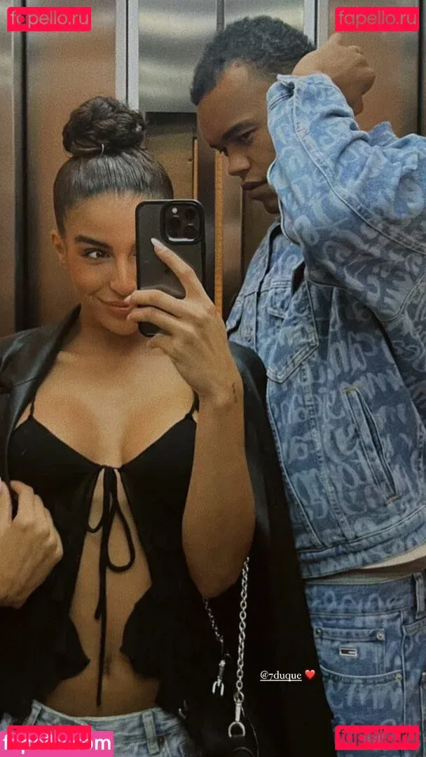 Zoe Bayona Onlyfans Photo Gallery 