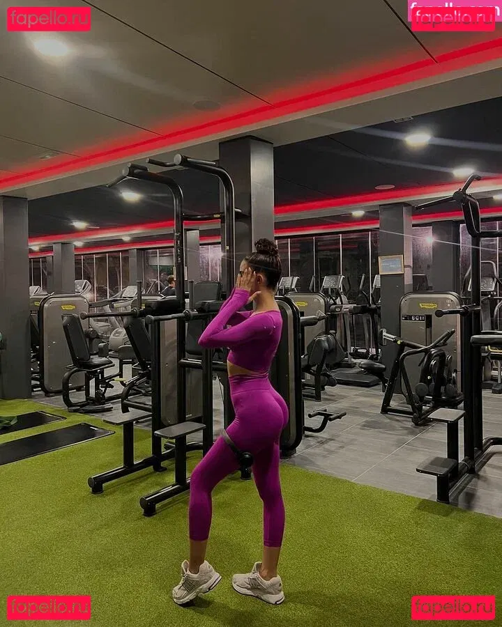 Zoe Bayona Onlyfans Photo Gallery 