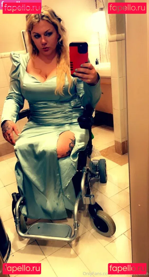 theamputeebitch Onlyfans Photo Gallery 