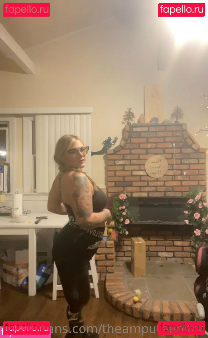 theamputeebitch Onlyfans Photo Gallery 