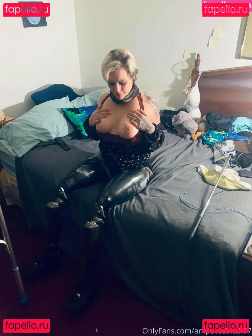 theamputeebitch Onlyfans Photo Gallery 