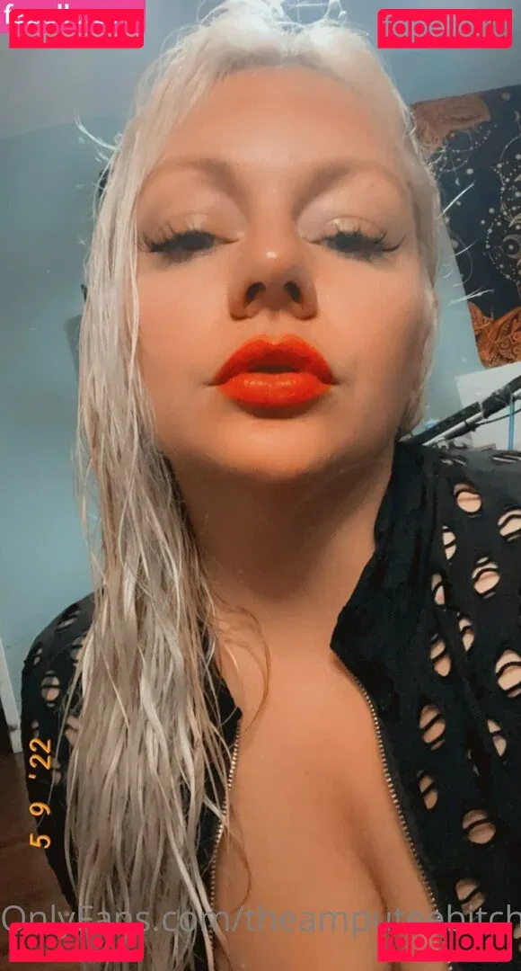 theamputeebitch Onlyfans Photo Gallery 