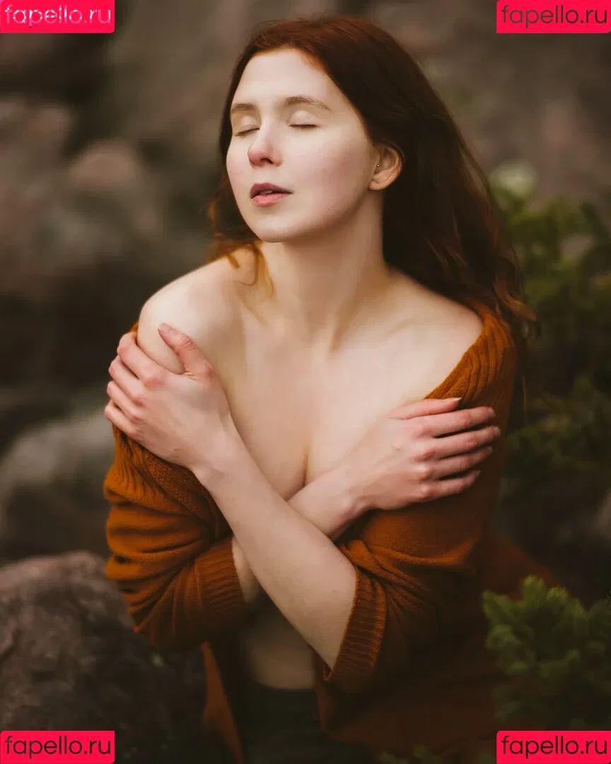 Icelandic Selkie Onlyfans Photo Gallery 
