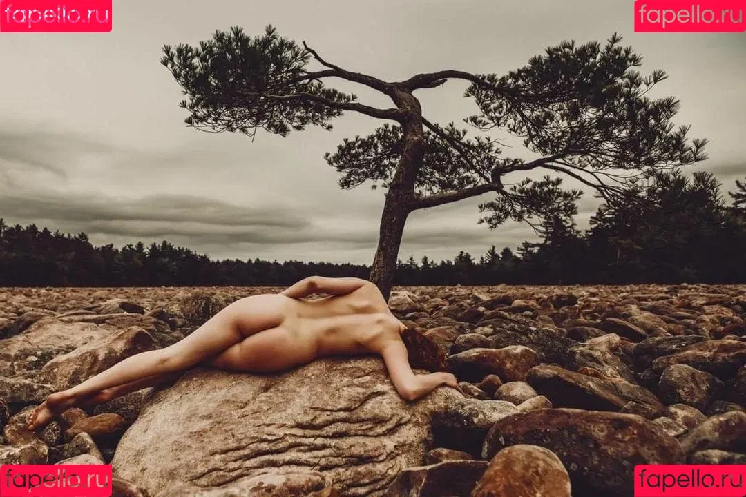 Icelandic Selkie Onlyfans Photo Gallery 