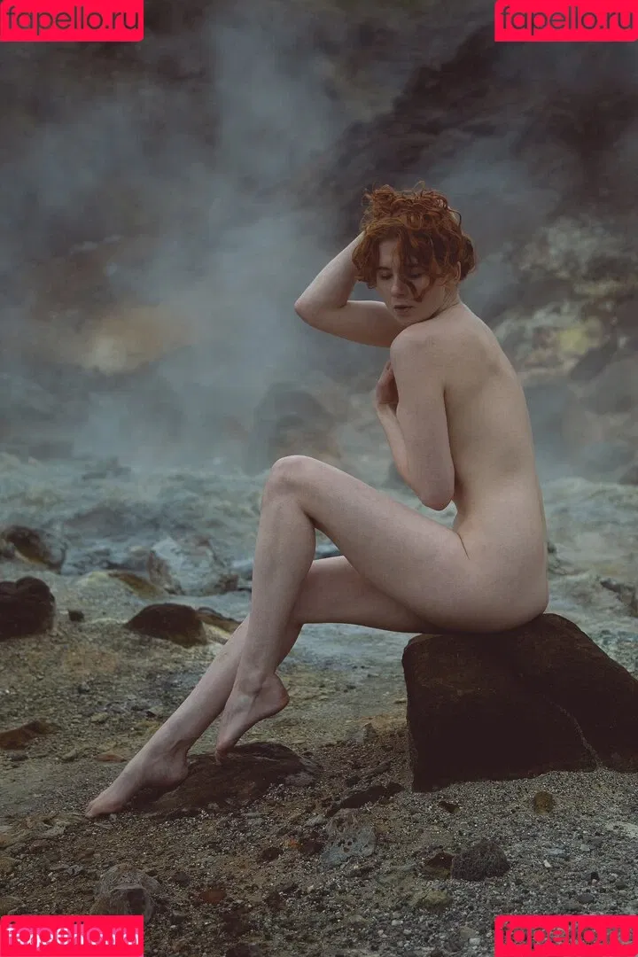 Icelandic Selkie Onlyfans Photo Gallery 