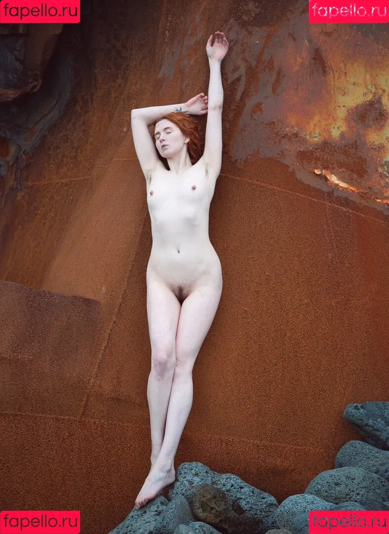 Icelandic Selkie Onlyfans Photo Gallery 