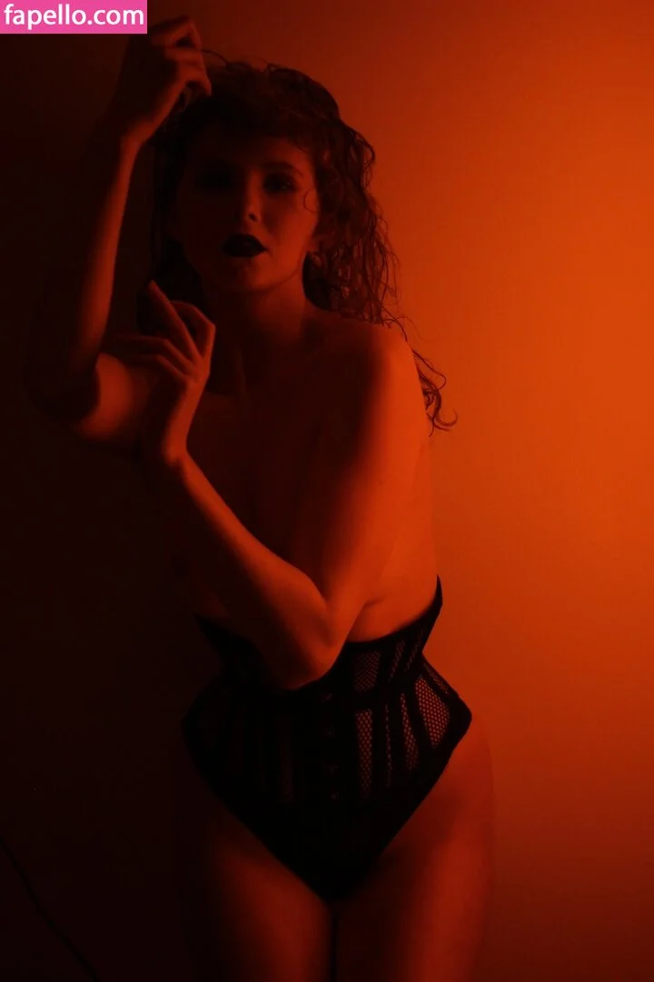 Icelandic Selkie Onlyfans Photo Gallery 