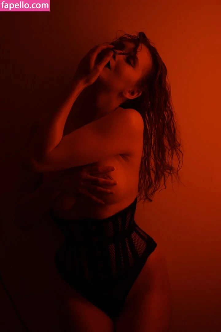 Icelandic Selkie Onlyfans Photo Gallery 