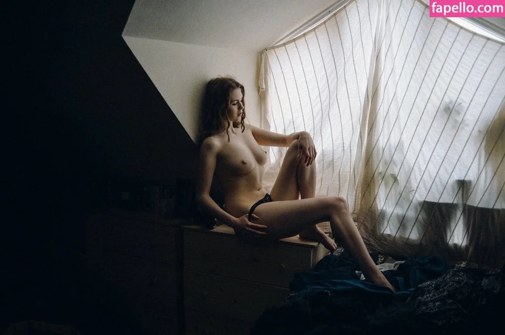 Icelandic Selkie Onlyfans Photo Gallery 