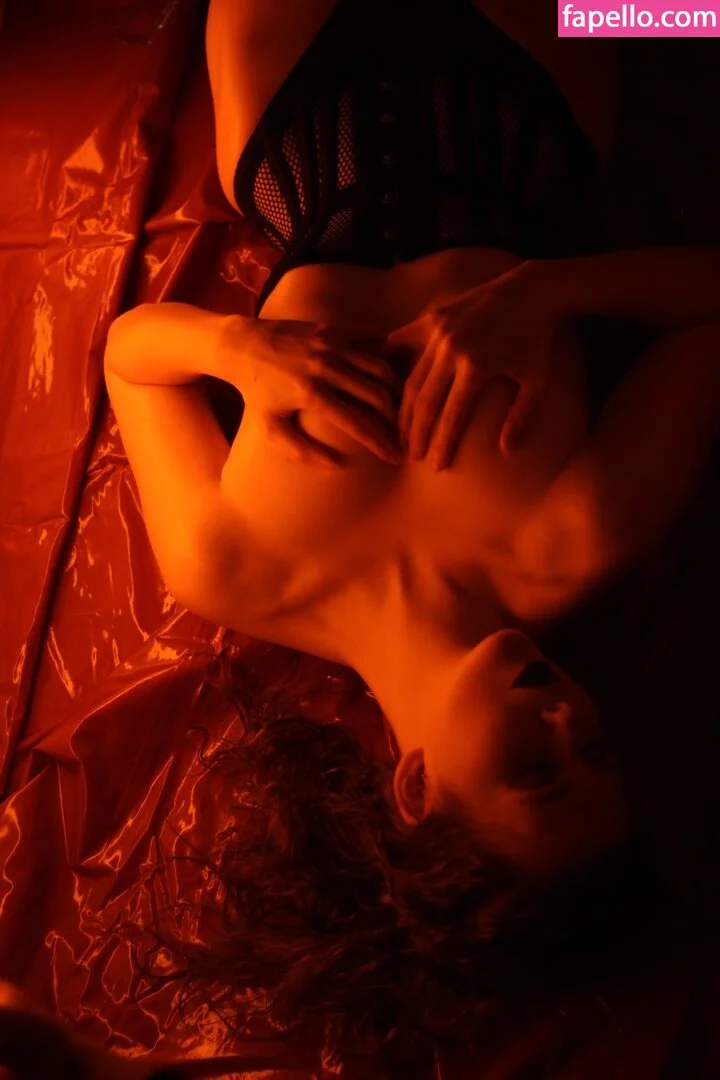 Icelandic Selkie Onlyfans Photo Gallery 