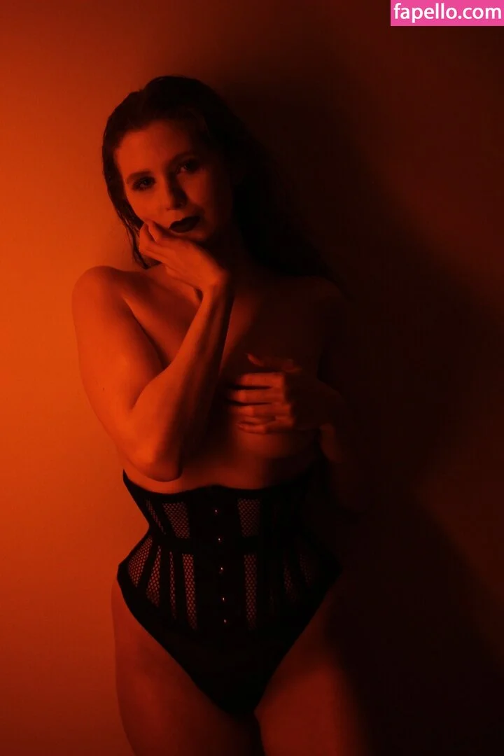 Icelandic Selkie Onlyfans Photo Gallery 