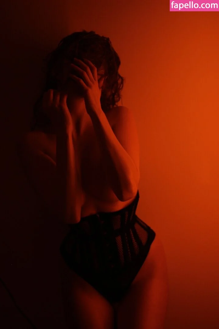 Icelandic Selkie Onlyfans Photo Gallery 