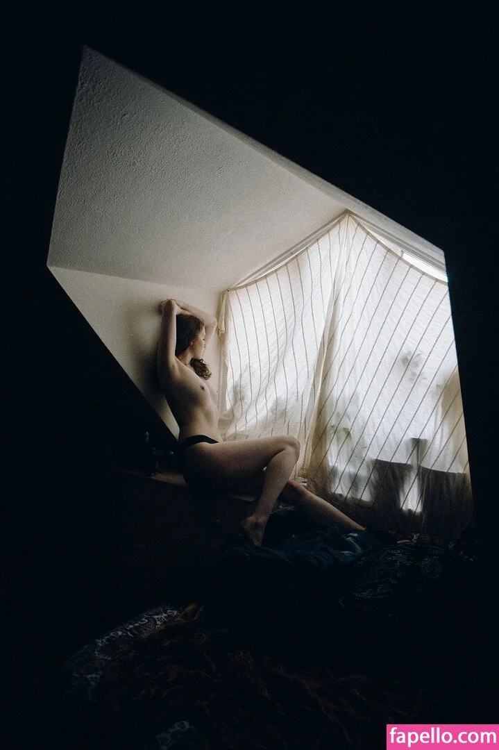 Icelandic Selkie Onlyfans Photo Gallery 