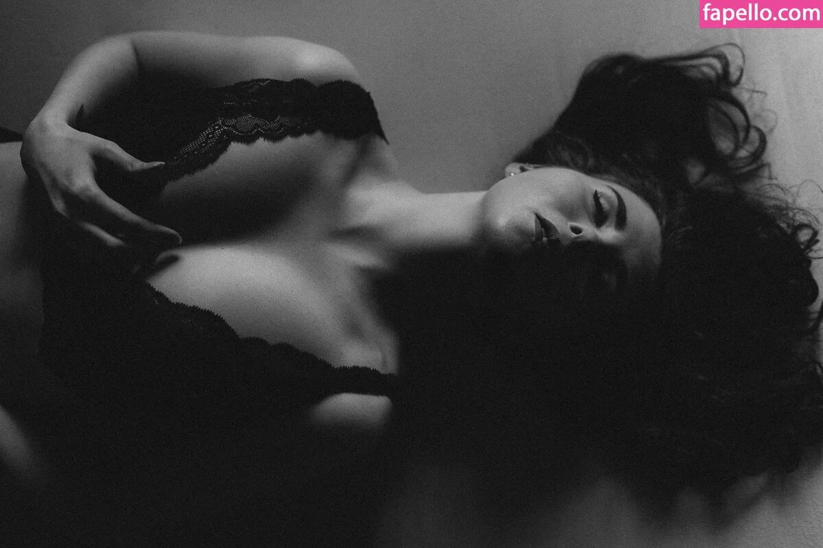 Icelandic Selkie Onlyfans Photo Gallery 