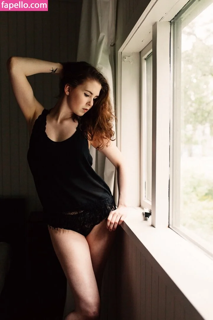 Icelandic Selkie Onlyfans Photo Gallery 