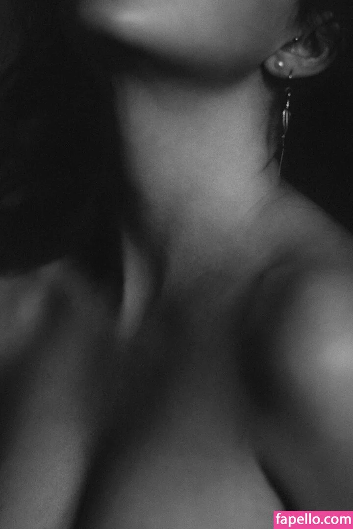 Icelandic Selkie Onlyfans Photo Gallery 