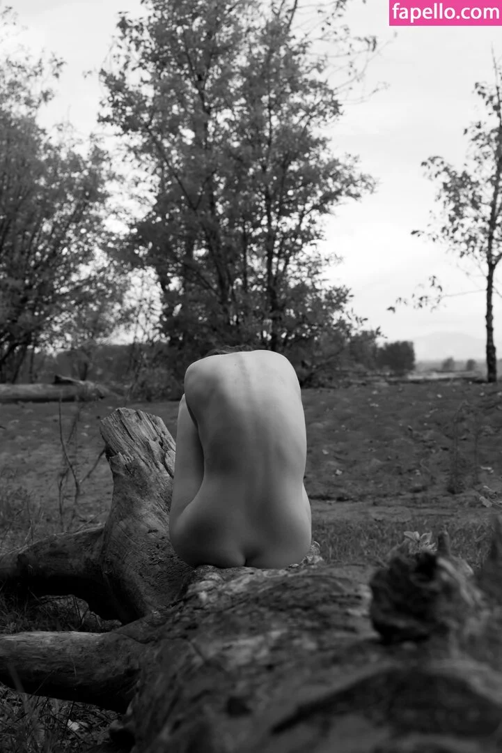 Icelandic Selkie Onlyfans Photo Gallery 