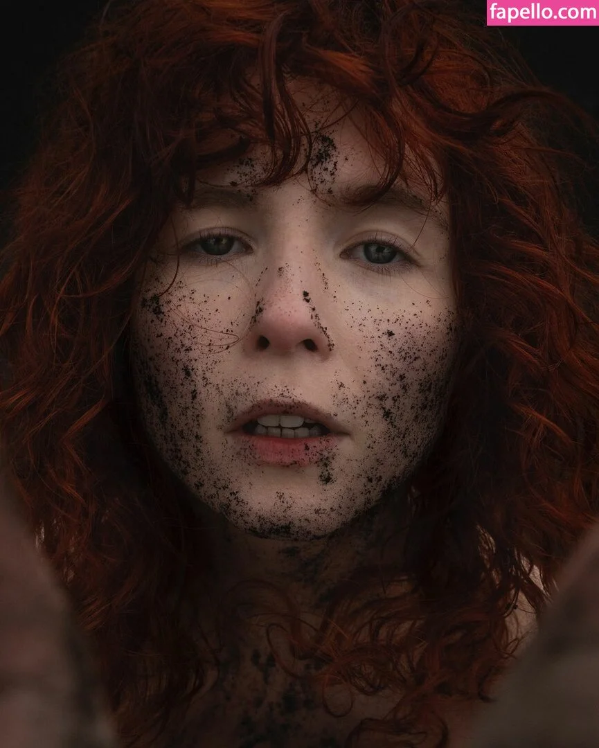 Icelandic Selkie Onlyfans Photo Gallery 