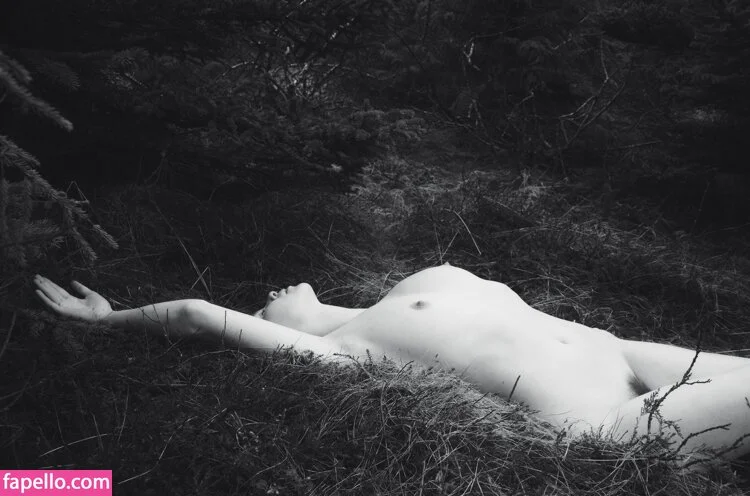 Icelandic Selkie Onlyfans Photo Gallery 