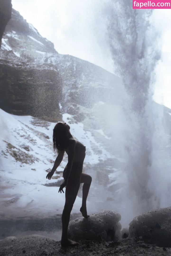 Icelandic Selkie Onlyfans Photo Gallery 