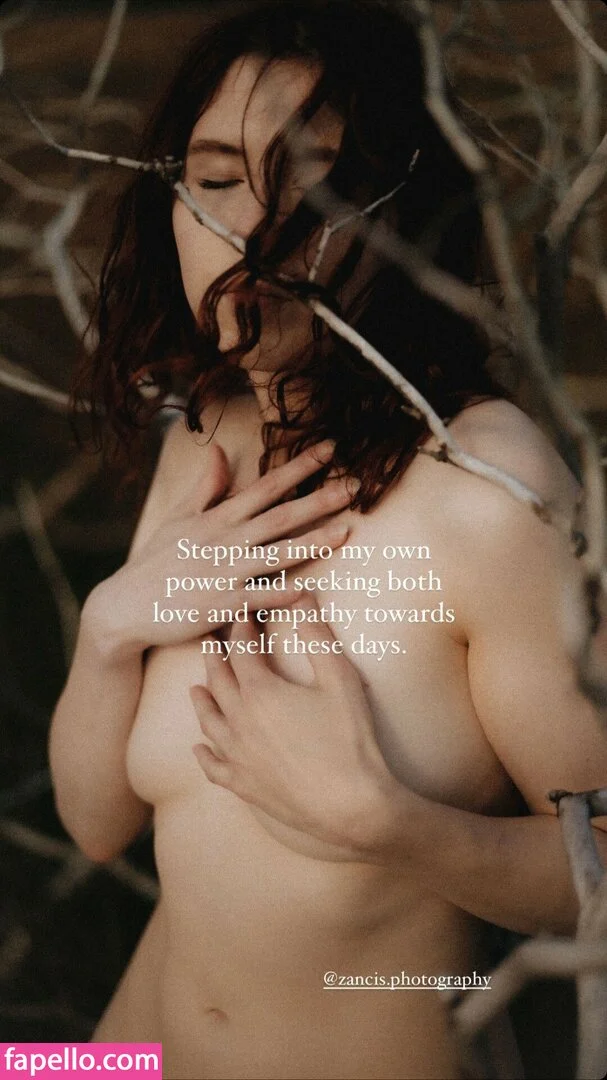 Icelandic Selkie Onlyfans Photo Gallery 