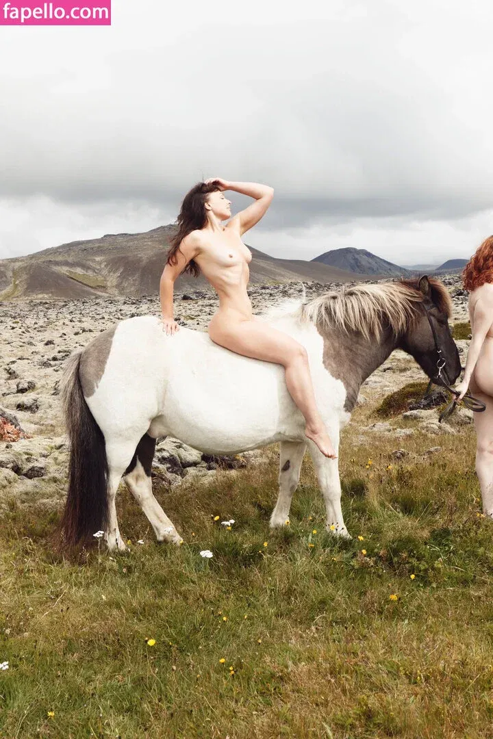 Icelandic Selkie Onlyfans Photo Gallery 