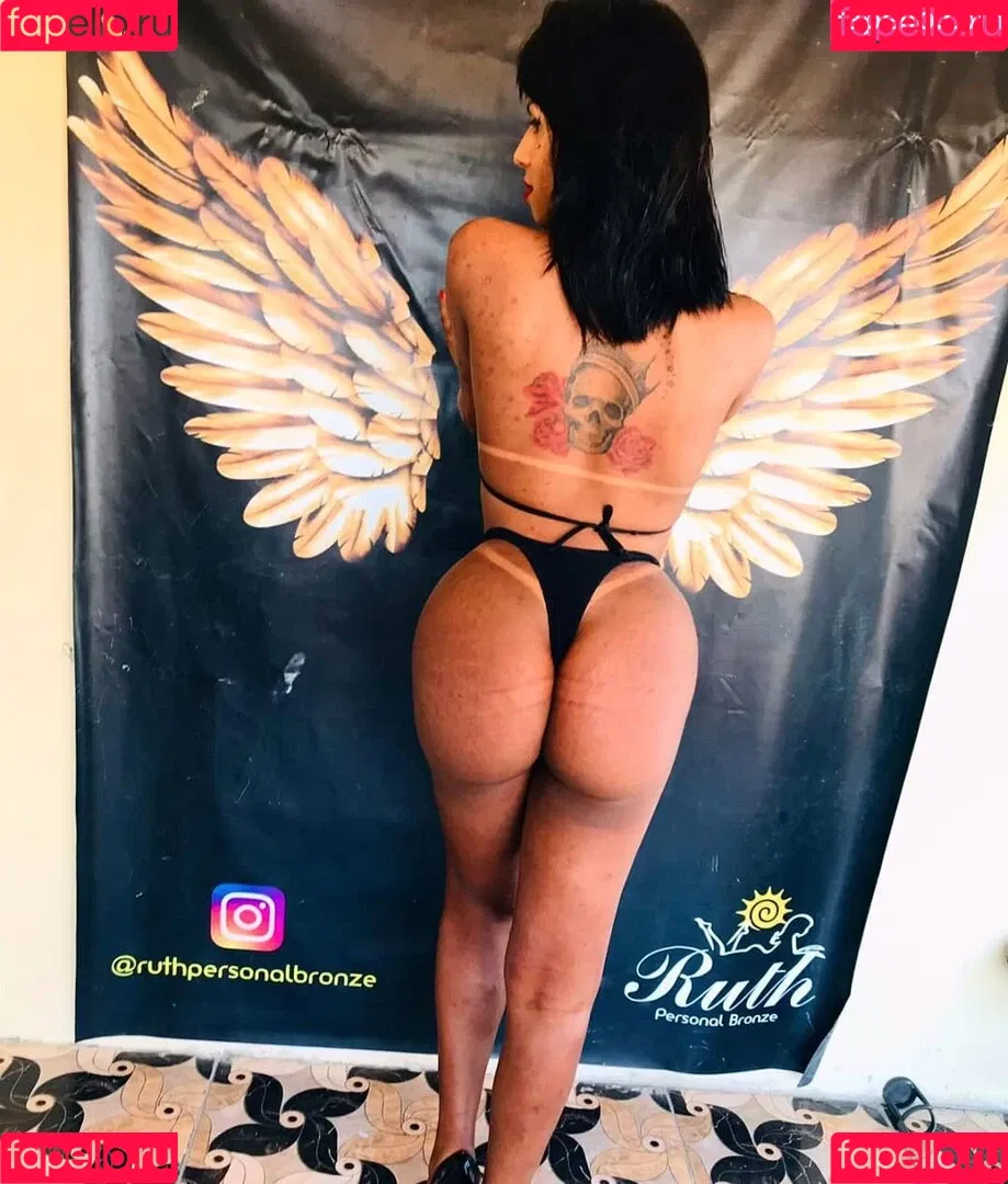 Carine Kishi Onlyfans Photo Gallery 