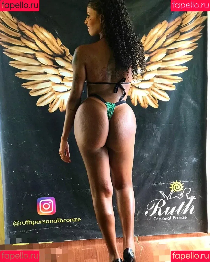 Carine Kishi Onlyfans Photo Gallery 