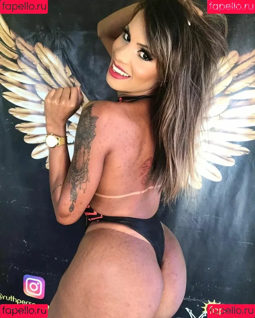 Carine Kishi Onlyfans Photo Gallery 