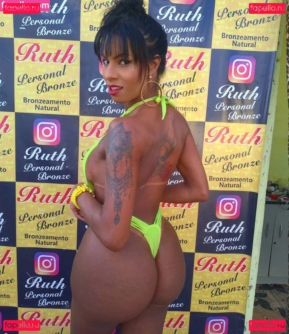 Carine Kishi Onlyfans Photo Gallery 