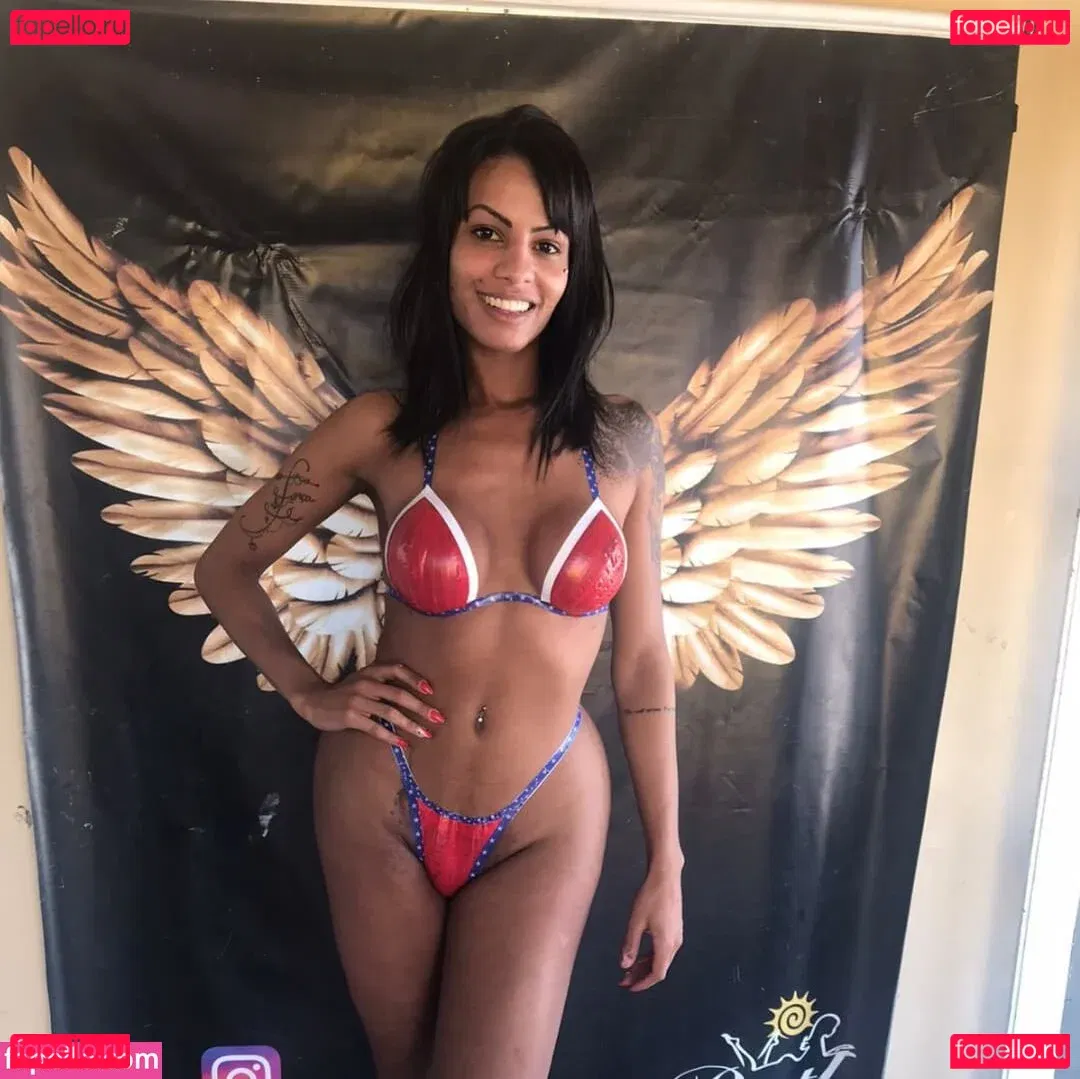 Carine Kishi Onlyfans Photo Gallery 