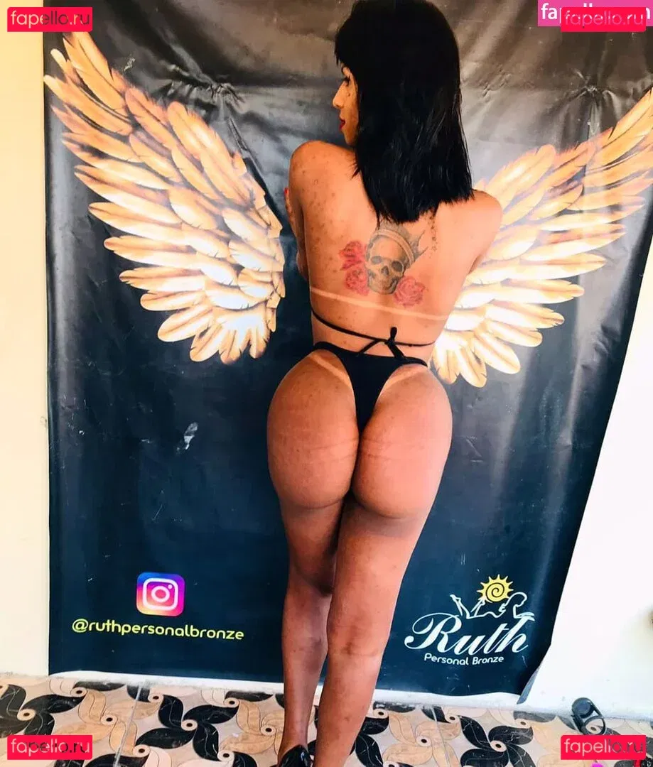 Carine Kishi Onlyfans Photo Gallery 