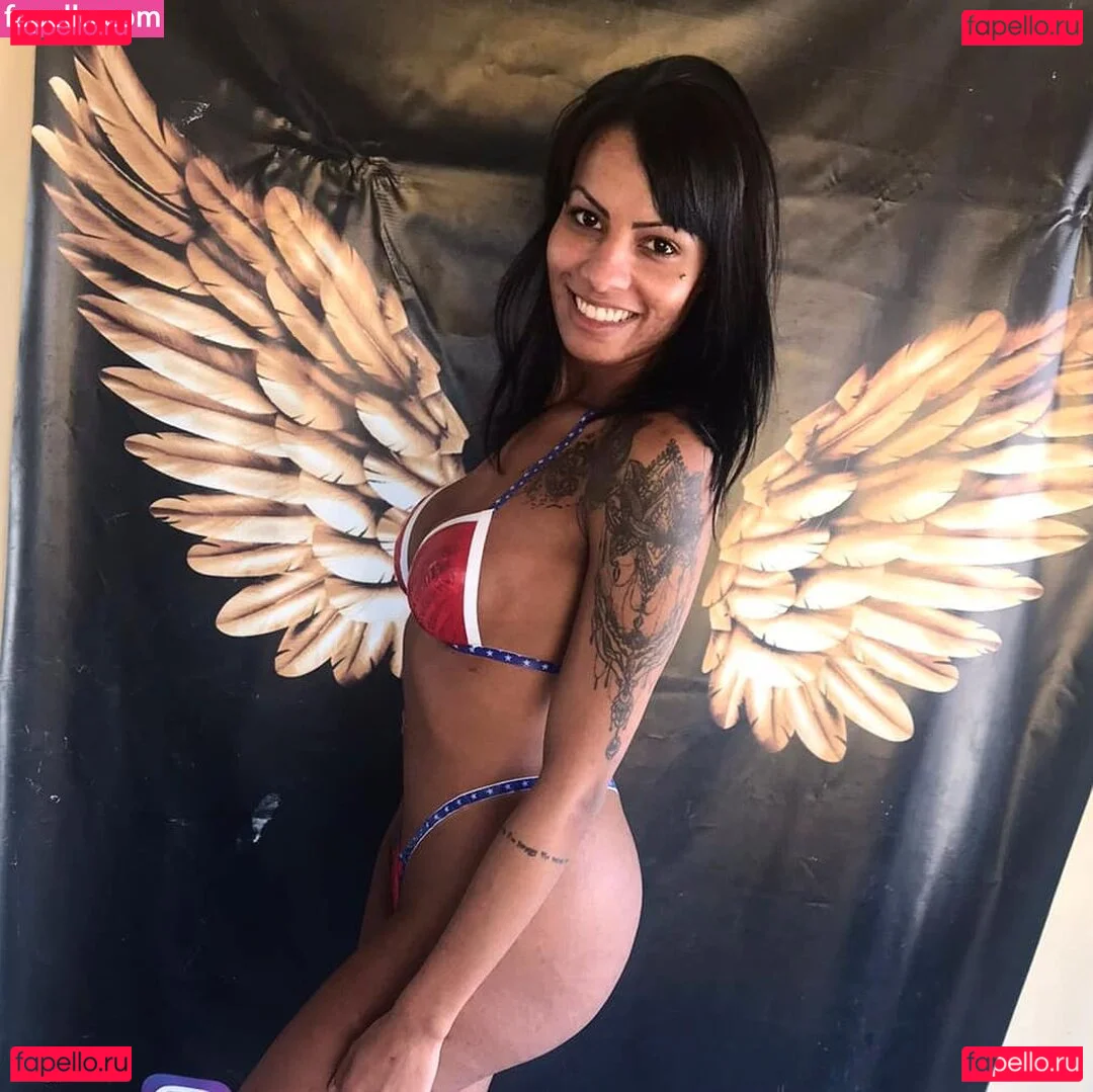 Carine Kishi Onlyfans Photo Gallery 