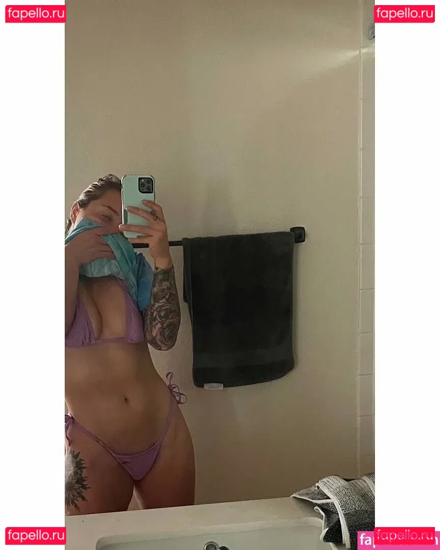 tenacioustaylinn Onlyfans Photo Gallery 