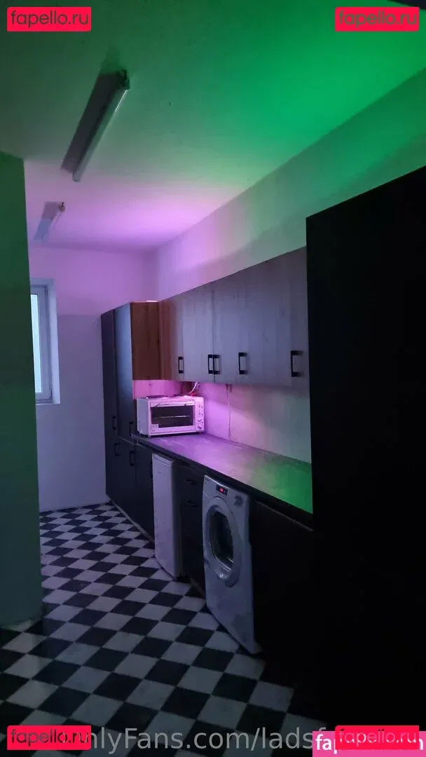 ladsfeetfree Onlyfans Photo Gallery 