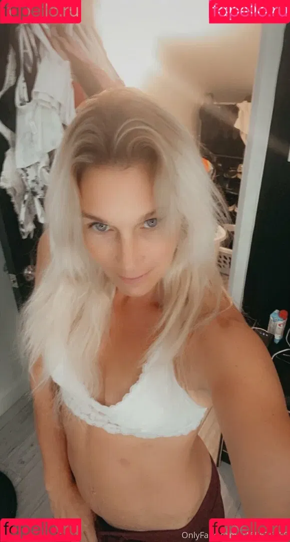 kristieangel Onlyfans Photo Gallery 