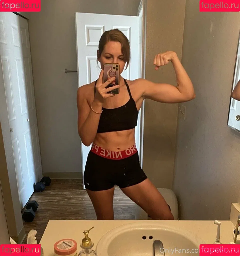 lowpolygf Onlyfans Photo Gallery 