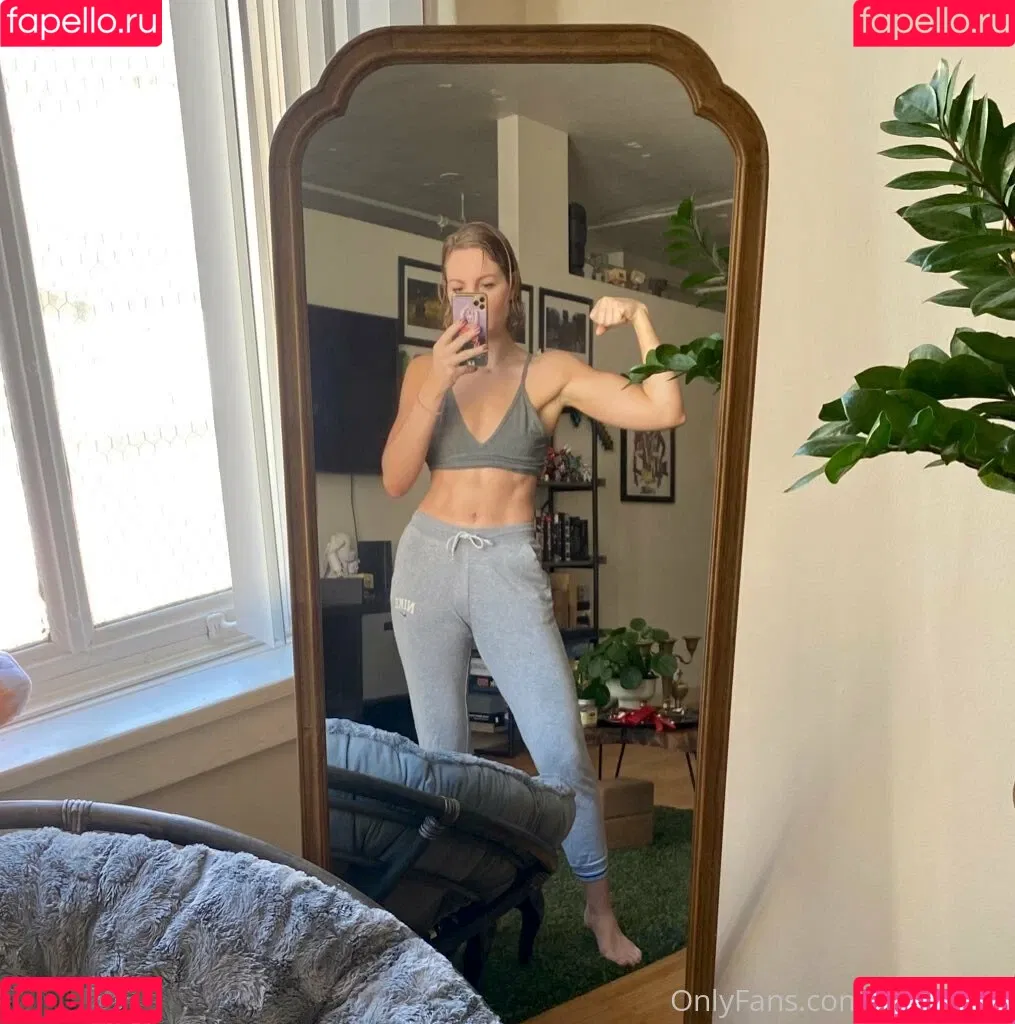 lowpolygf Onlyfans Photo Gallery 