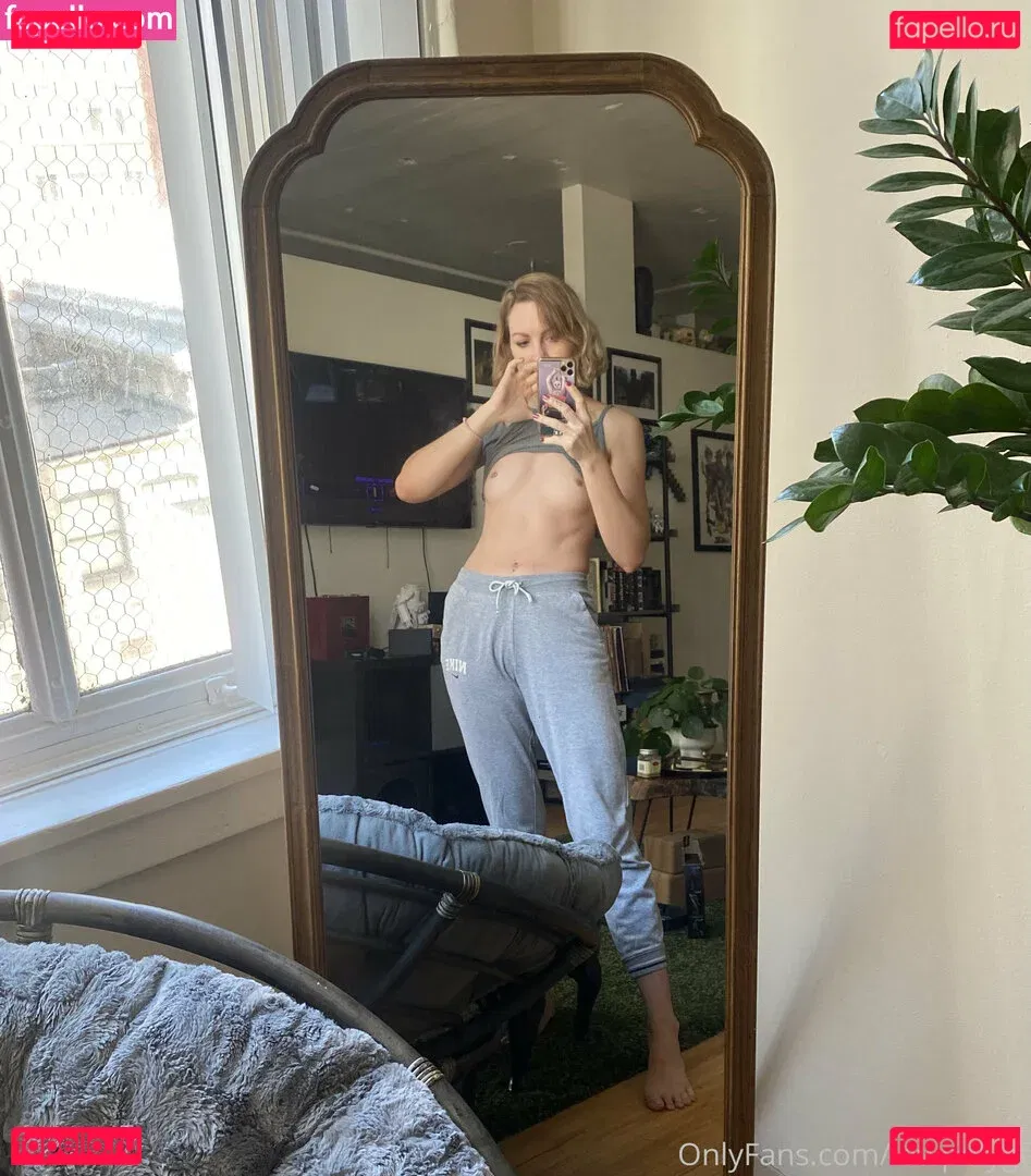 lowpolygf Onlyfans Photo Gallery 