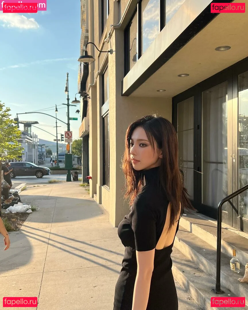 katarinabluu Onlyfans Photo Gallery 