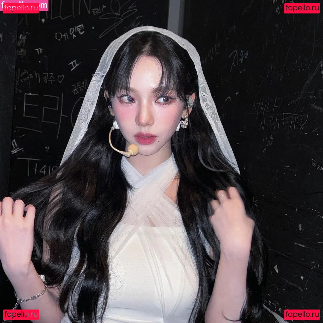 katarinabluu Onlyfans Photo Gallery 