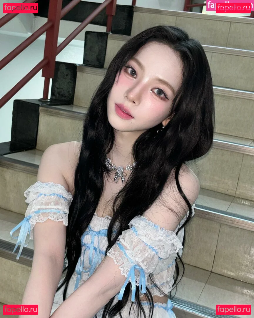 katarinabluu Onlyfans Photo Gallery 