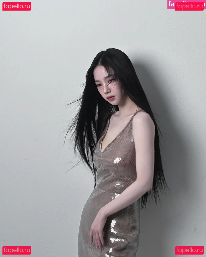 katarinabluu Onlyfans Photo Gallery 