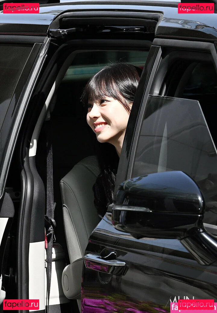 katarinabluu Onlyfans Photo Gallery 