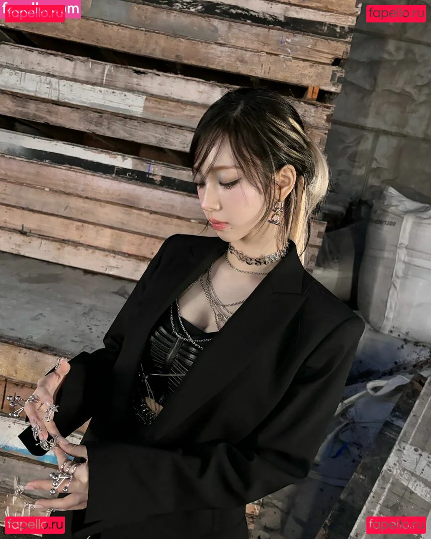 katarinabluu Onlyfans Photo Gallery 