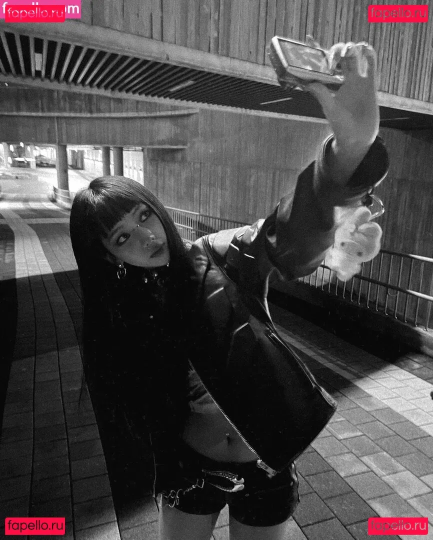 katarinabluu Onlyfans Photo Gallery 