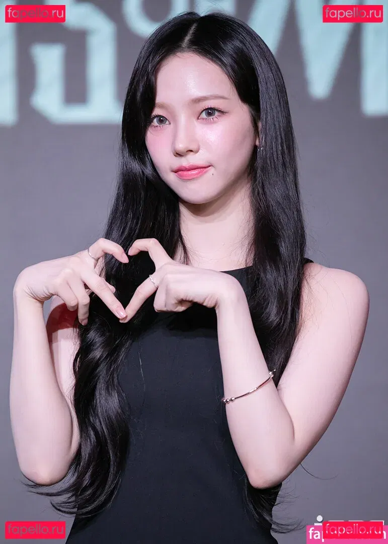 katarinabluu Onlyfans Photo Gallery 